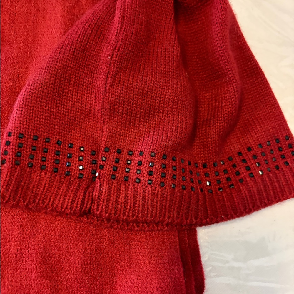 Calvin Klein Collection Red Hat and Scarf Set - Picture 3 of 3
